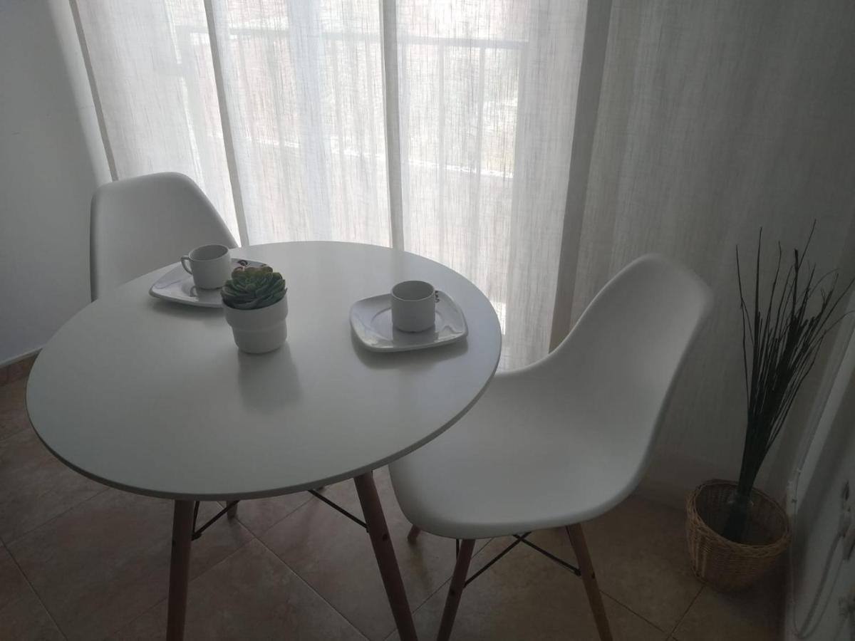 Love Rent4 Malaga Spiteri Экстерьер фото